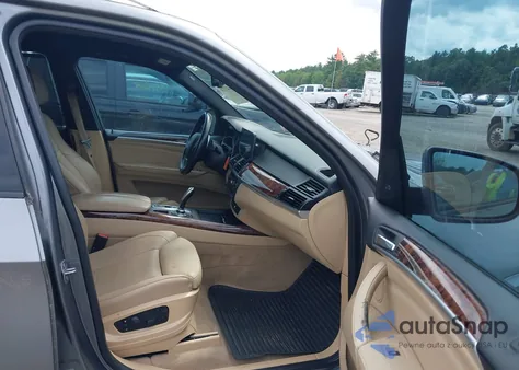 2013 BMW X5 xDrive50I из США, поврежденный, VIN 5UXZV8C52D0C15272